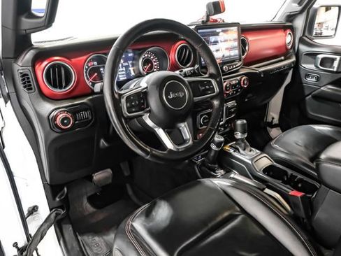 Used 2018 Jeep Wrangler Rubicon image 3