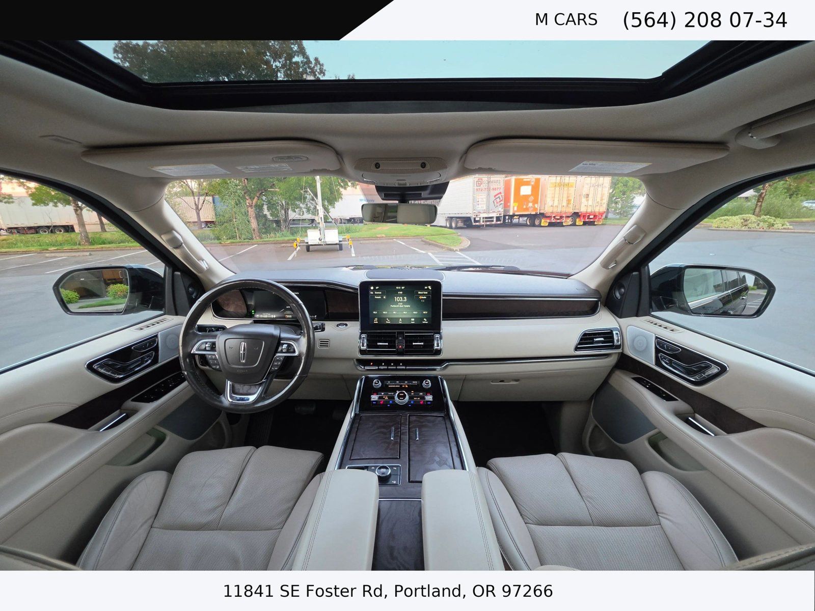 Used 2018 Lincoln Navigator L Reserve w/ Technology Package AWD/4WD image 16