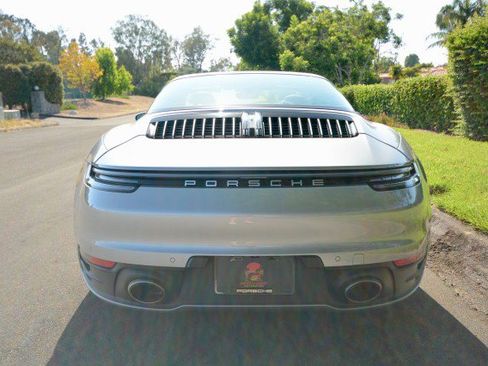 Used 2021 Porsche 911 AWD/4WD image 6