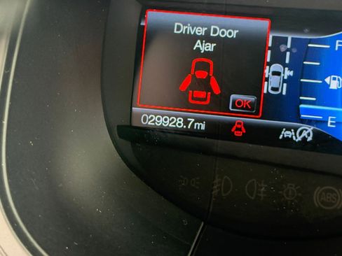 Used 2024 Ford Edge SEL image 40