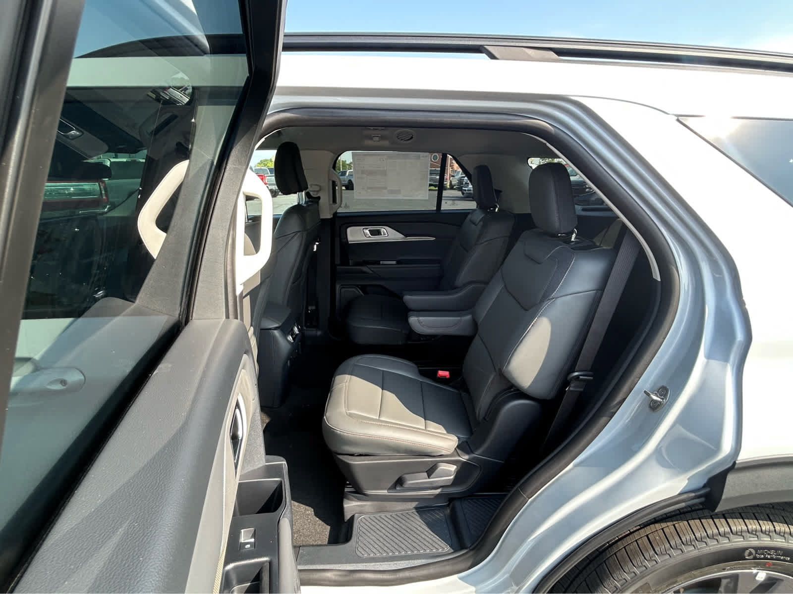 New 2026 Ford Explorer Active w/ Active Comfort Package AWD/4WD image 10