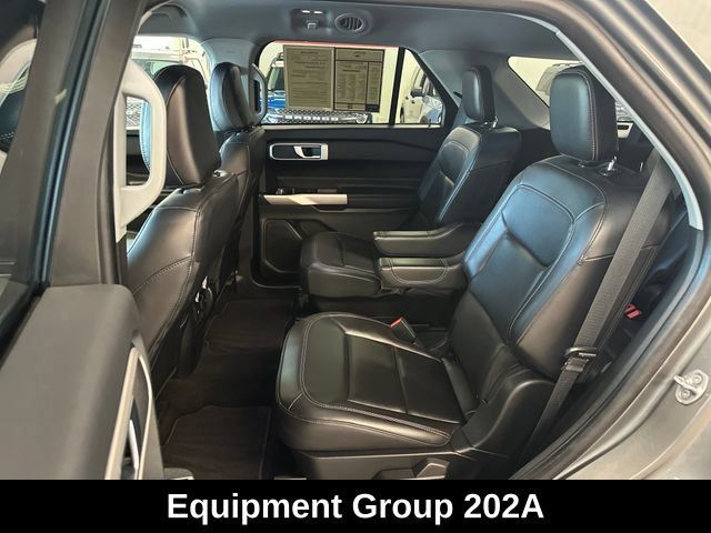 Used 2023 Ford Explorer XLT w/ Equipment Group 202A AWD/4WD image 5
