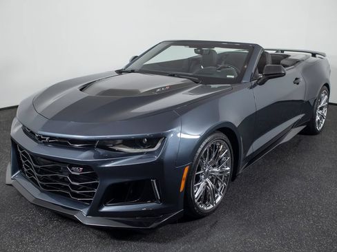 Used 2023 Chevrolet Camaro ZL1 RWD image 1