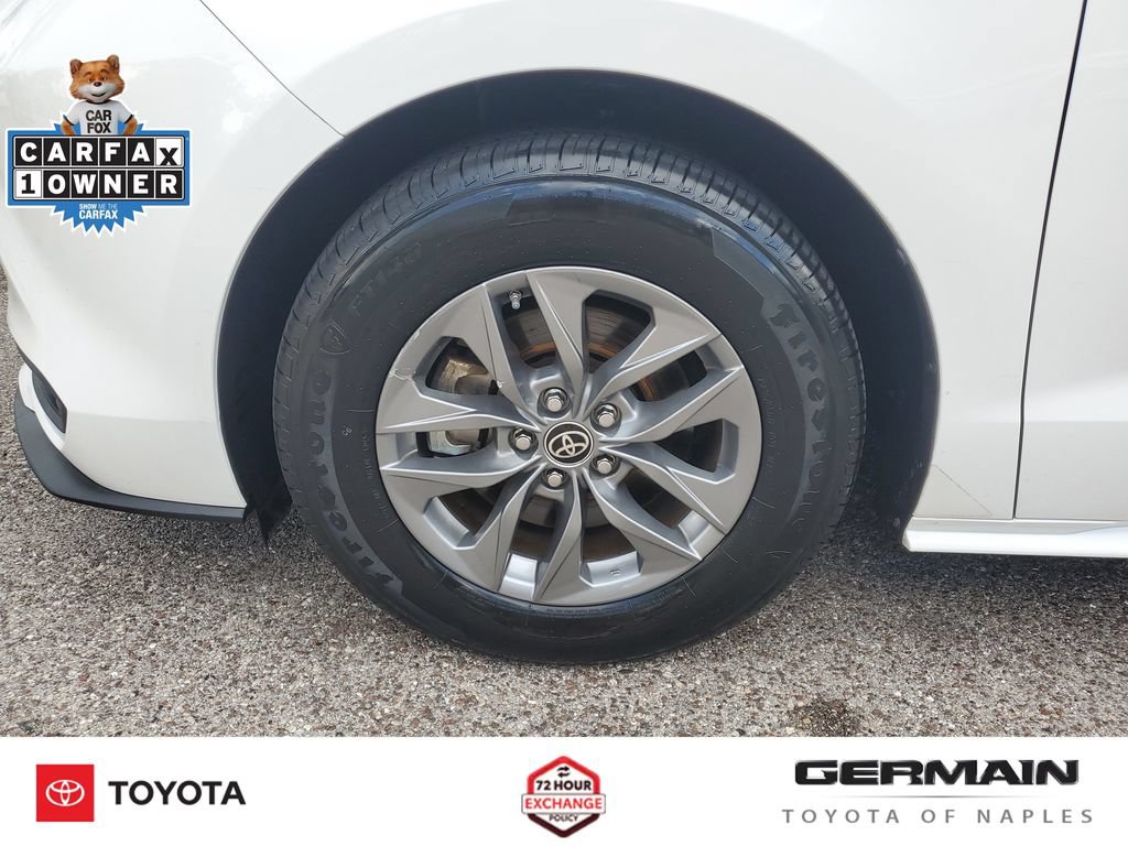 Used 2022 Toyota Sienna LE FWD image 13