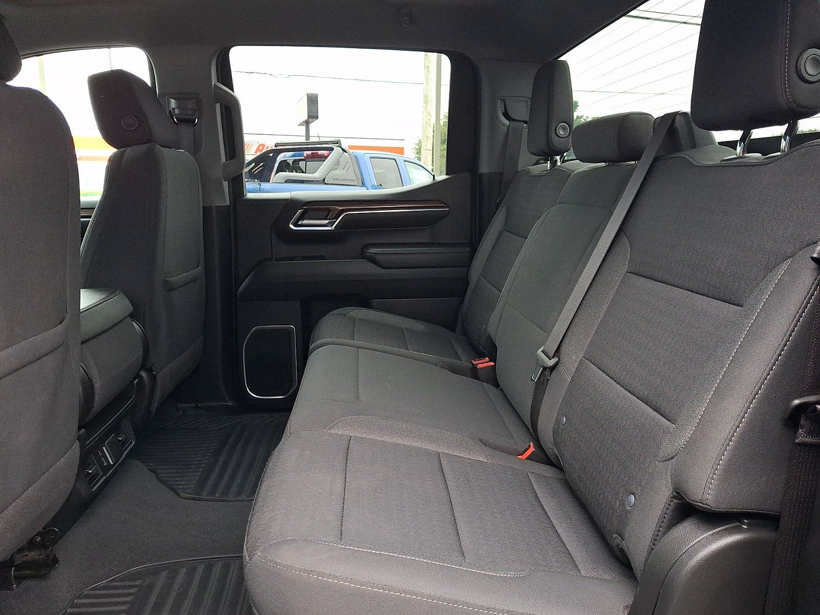 Used 2023 Chevrolet Silverado 1500 LT AWD/4WD image 10