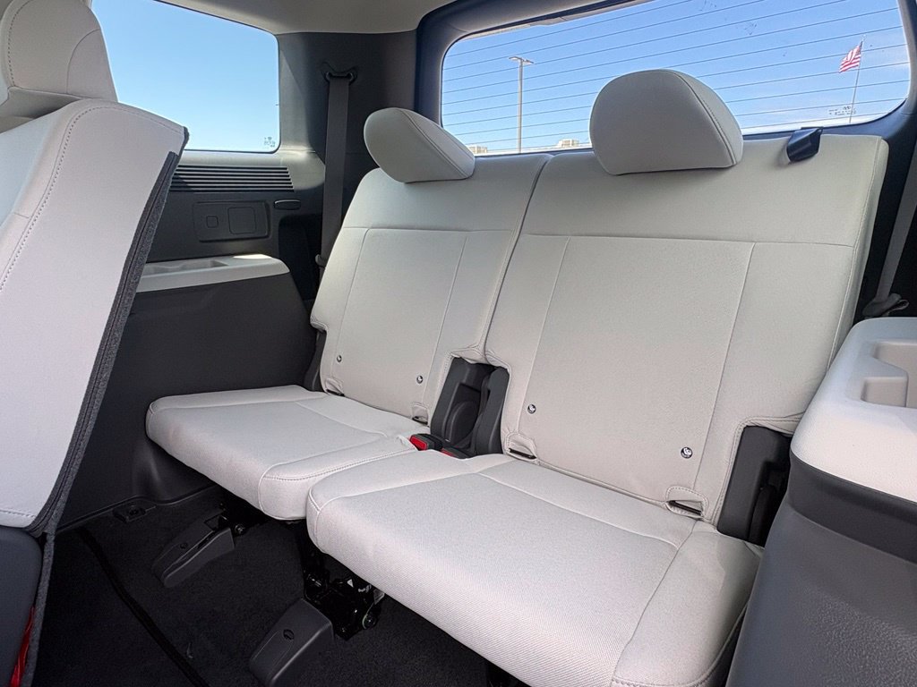 New 2027 Hyundai Santa Fe SE FWD image 19