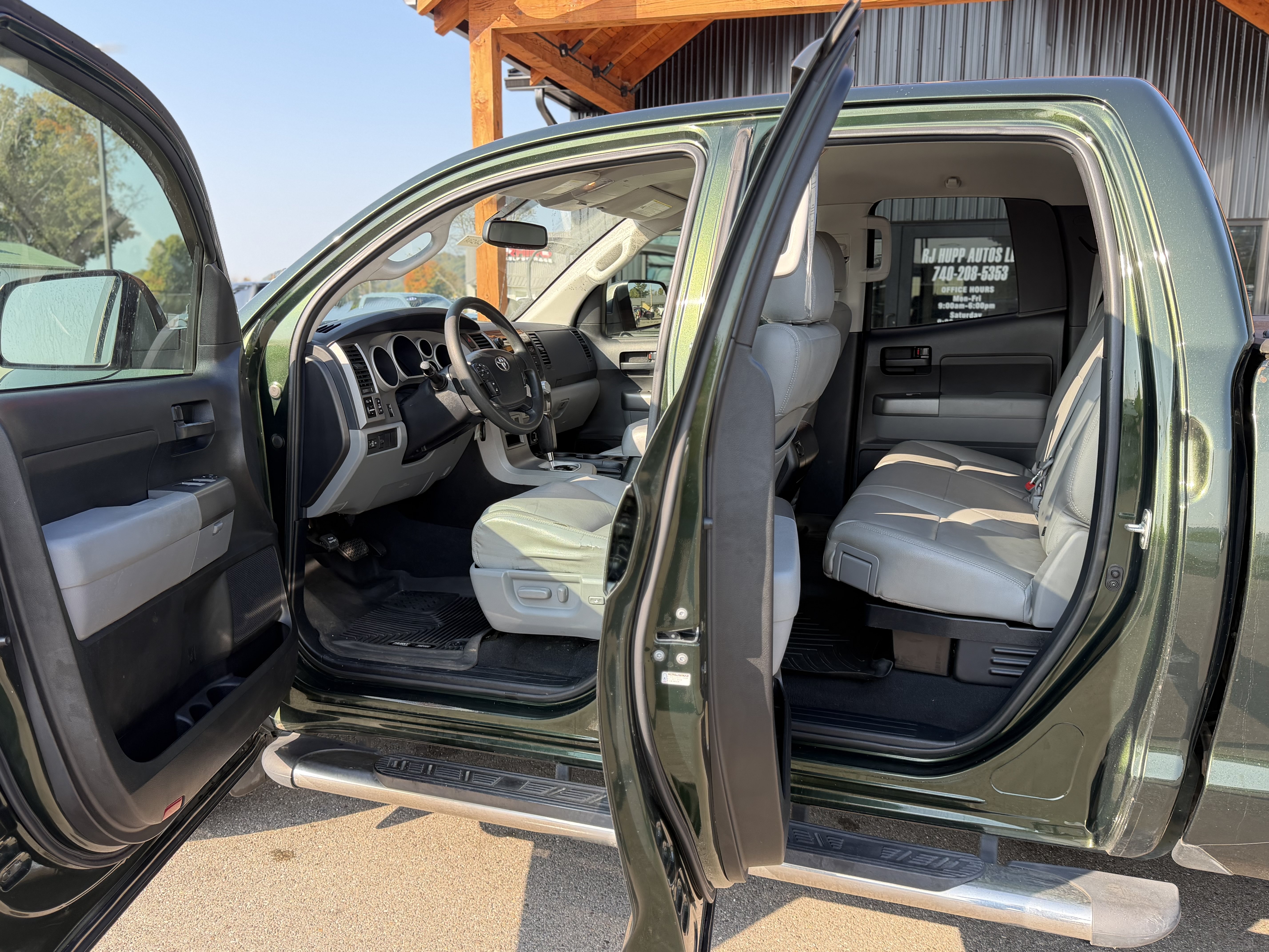 Used 2013 Toyota Tundra 2WD Double Cab w/ SR5 Pkg image 7
