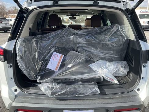 New 2026 Nissan Pathfinder Platinum w/ Cargo Package image 32