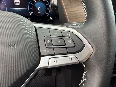 New 2026 Volkswagen Atlas SE image 15