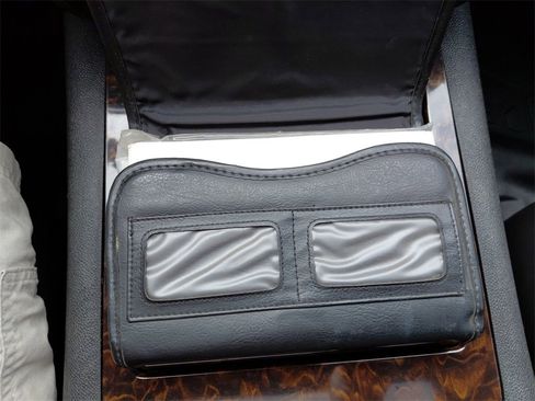 Used 2011 GMC Sierra 1500 Denali image 35