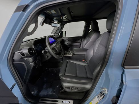 Used 2025 Toyota Land Cruiser Base image 15