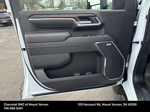 New 2026 GMC Sierra 2500 SLT w/ Max Trailering Package AWD/4WD image 12