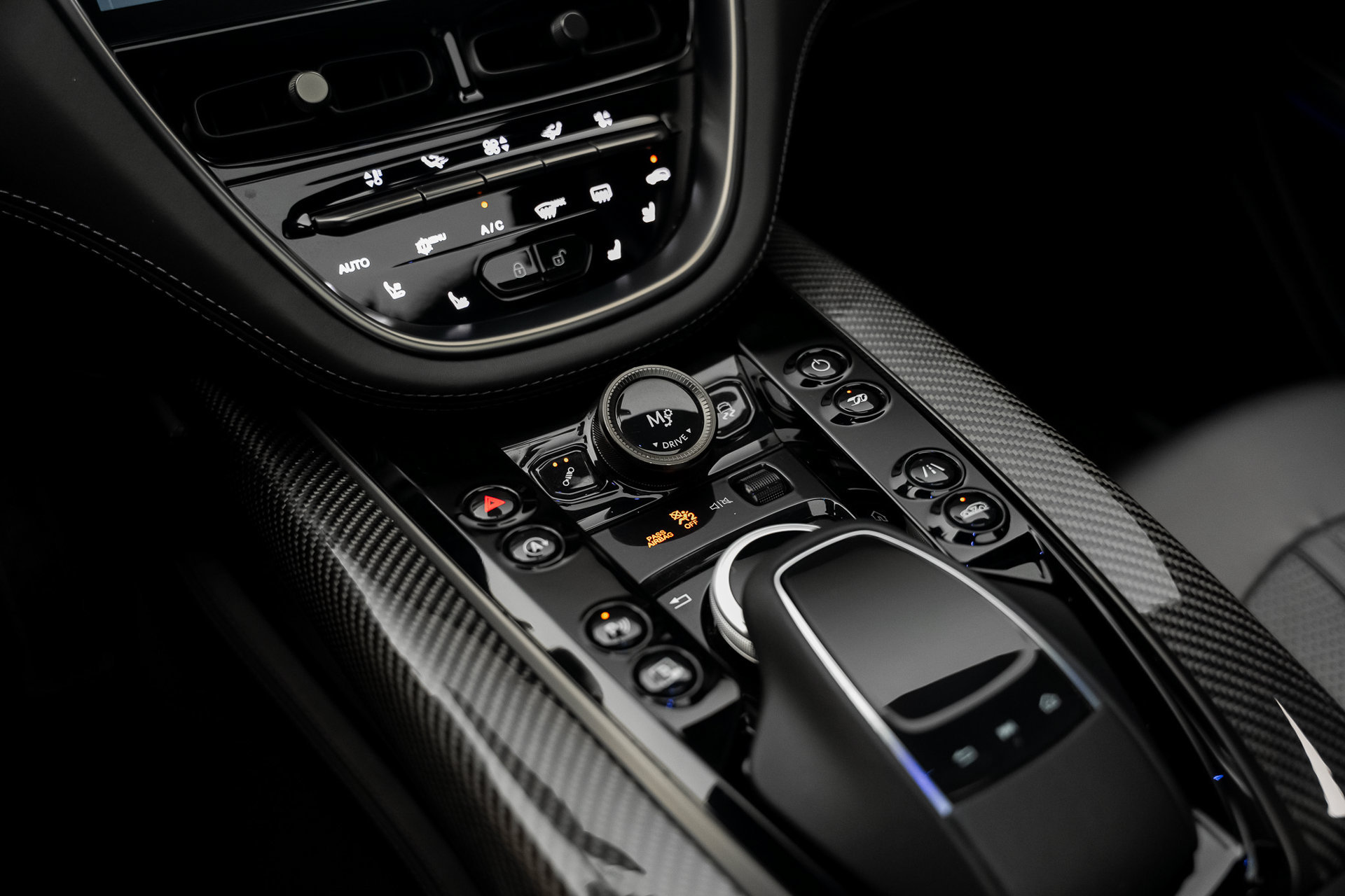 Used 2024 Aston Martin DBX 707 AWD/4WD image 52