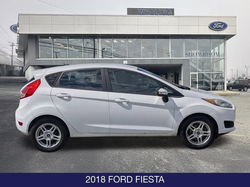 Used 2018 Ford Fiesta SE w/ Cold Weather Package FWD image 9