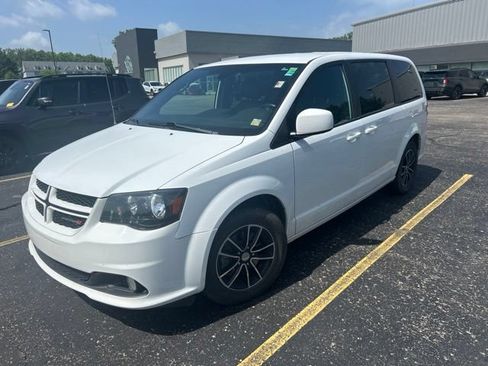 Used 2019 Dodge Grand Caravan GT FWD image 1