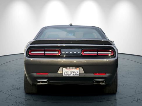 Certified 2022 Dodge Challenger GT image 5