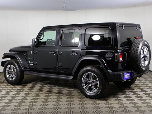 Used 2020 Jeep Wrangler Unlimited Sahara w/ Uconnect 4C Nav & Sound Group image 6