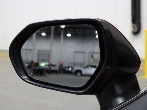 Used 2021 Toyota Camry XSE image 40