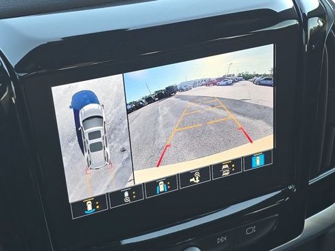 Used 2023 Chevrolet Traverse RS w/ LPO, Floor Liner Package AWD/4WD image 40