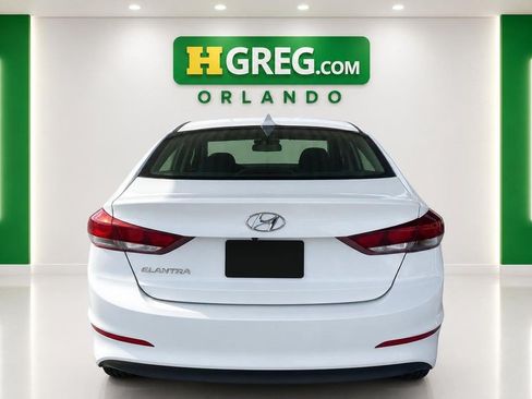 Used 2018 Hyundai Elantra SEL FWD image 8
