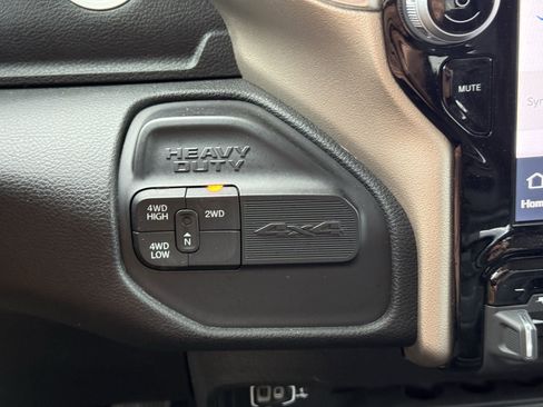 Used 2024 RAM 2500 Laramie AWD/4WD image 24