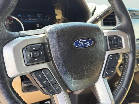 Used 2017 Ford F150 Lariat RWD image 24