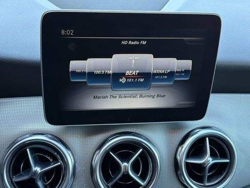 Used 2019 Mercedes-Benz GLA 250 image 22