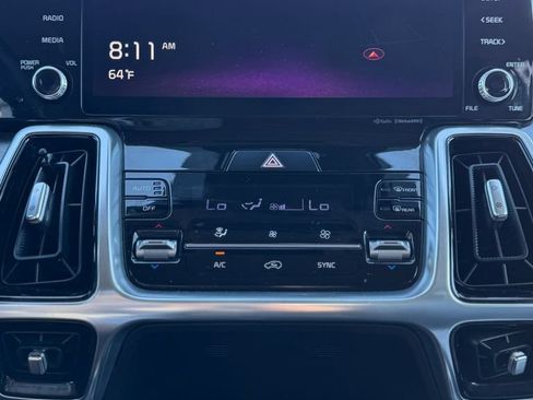 Used 2021 Kia Sorento SX AWD/4WD image 19