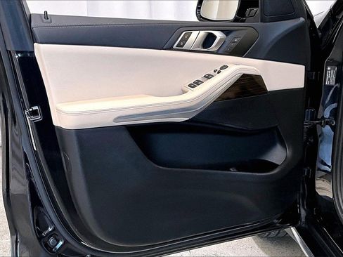 Used 2020 BMW X5 sDrive40i w/ Convenience Package image 25