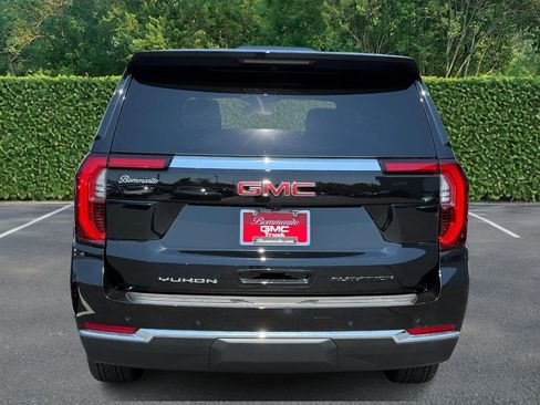 Used 2025 GMC Yukon Elevation AWD/4WD image 5