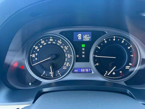 Used 2008 Lexus IS 250 w/ Premium Pkg RWD image 25