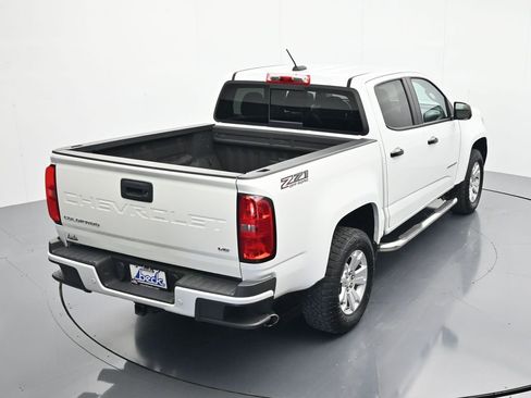 Used 2022 Chevrolet Colorado Z71 AWD/4WD image 32