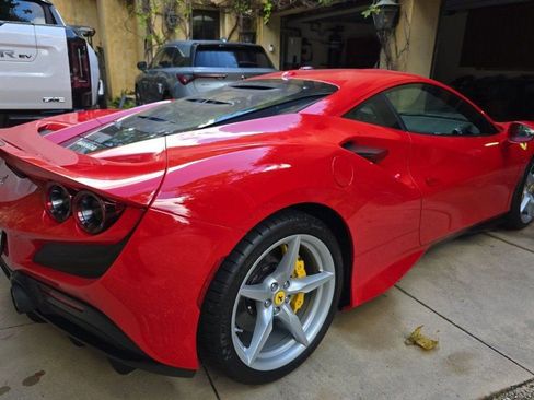 Used 2022 Ferrari F8 Tributo image 3