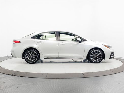 Certified 2022 Toyota Corolla SE FWD image 12
