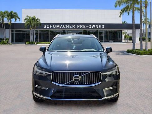Used 2023 Volvo XC60 B5 Ultimate w/ Protection Package Premier FWD image 2
