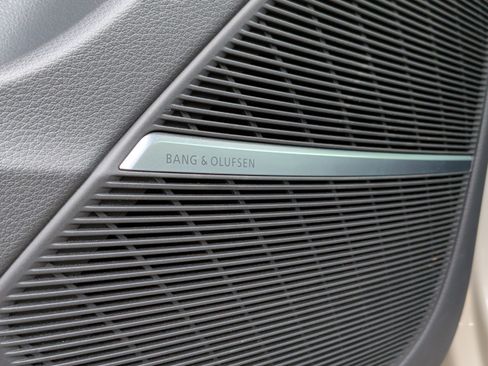 Certified 2022 Audi Q8 Premium Plus w/ Premium Plus Package image 30