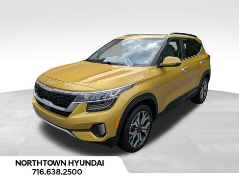 Used 2023 Kia Seltos SX w/ SX Sunroof Package AWD/4WD image 1