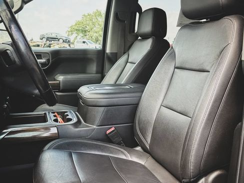 Used 2019 Chevrolet Silverado 1500 LT Trail Boss AWD/4WD image 18