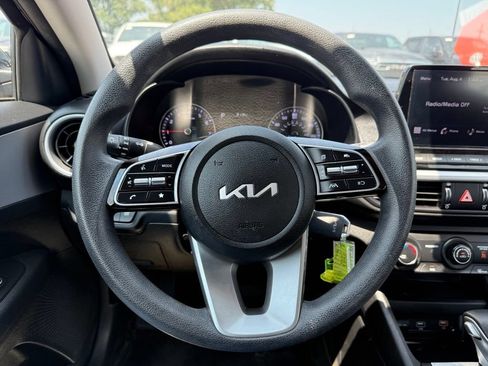 Used 2024 Kia Forte LXS FWD image 13