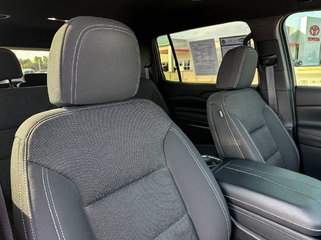 Used 2024 Chevrolet Traverse LS w/ Midnight/Sport Edition FWD image 25