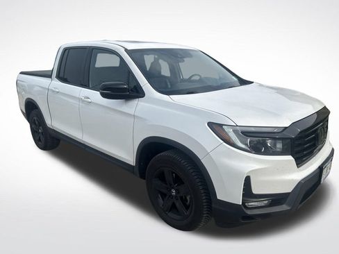 Used 2021 Honda Ridgeline Black Edition image 3