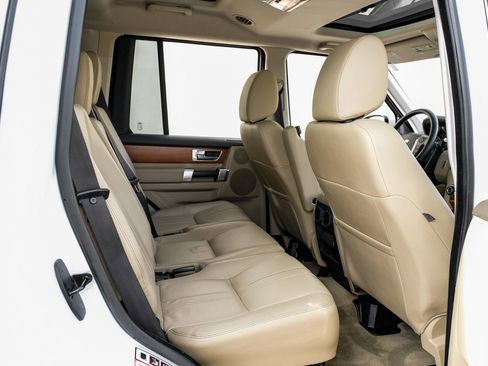 Used 2016 Land Rover LR4 HSE AWD/4WD image 34