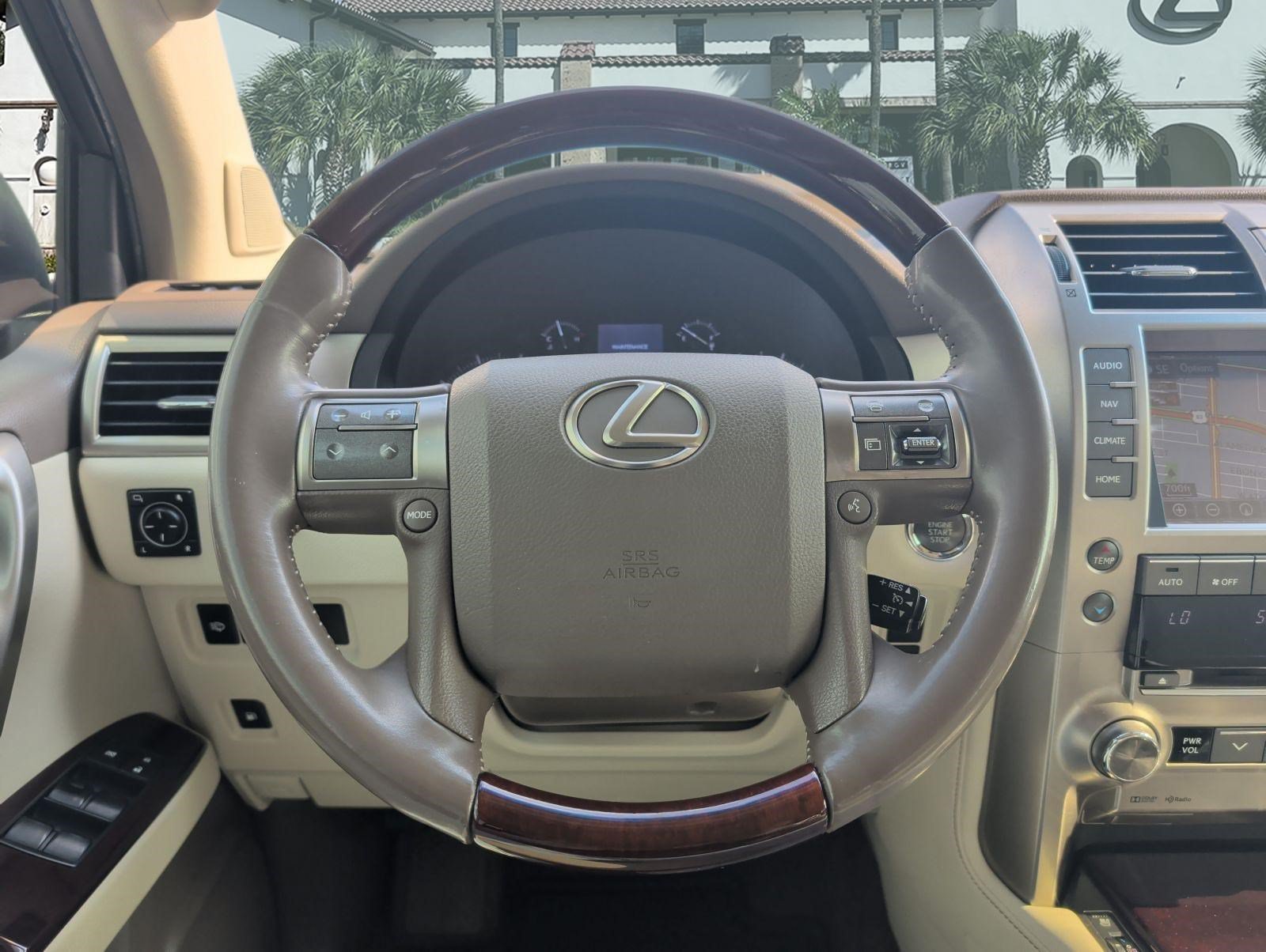 Used 2014 Lexus GX 460 w/ Premium Package AWD/4WD image 13