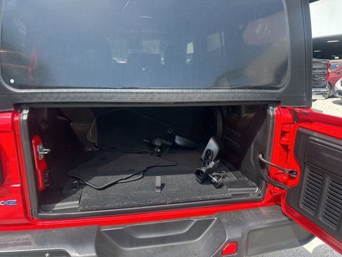 Used 2022 Jeep Wrangler Unlimited Sahara w/ Safety Group image 38