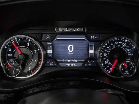 Used 2022 RAM 3500 Laramie AWD/4WD image 18