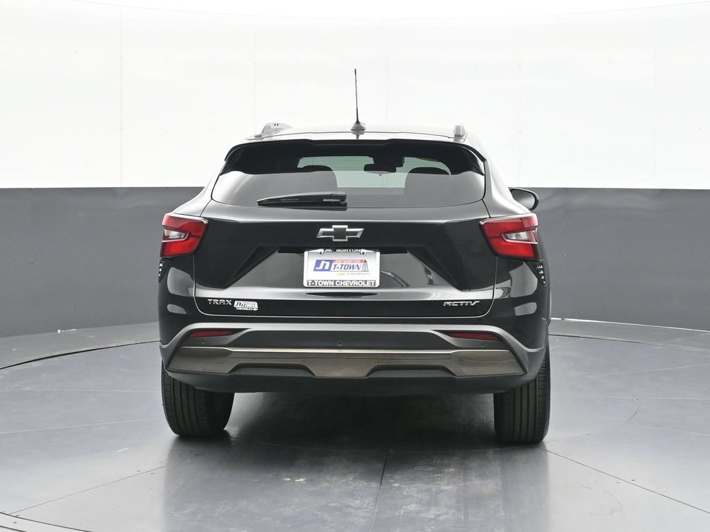 Used 2026 Chevrolet Trax ACTIV w/ Driver Confidence Package FWD image 8