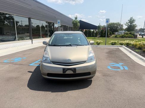 Used 2007 Toyota Prius Touring FWD image 2