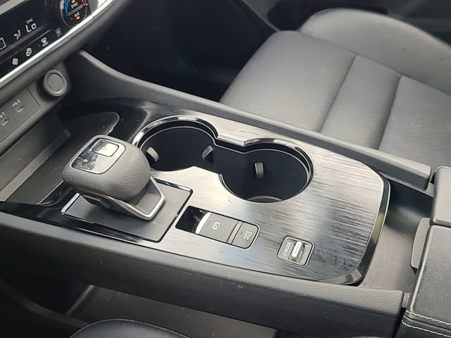 Used 2024 Nissan Rogue SV w/ SV Premium Package FWD image 22