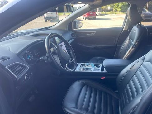 Used 2023 Ford Edge SEL w/ Convenience Package AWD/4WD image 9
