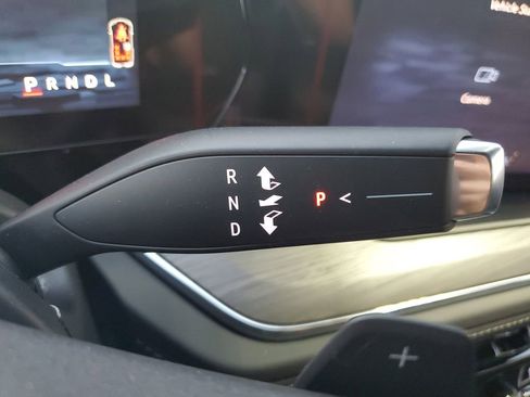 New 2026 Chevrolet Suburban LT w/ Comfort Package image 32